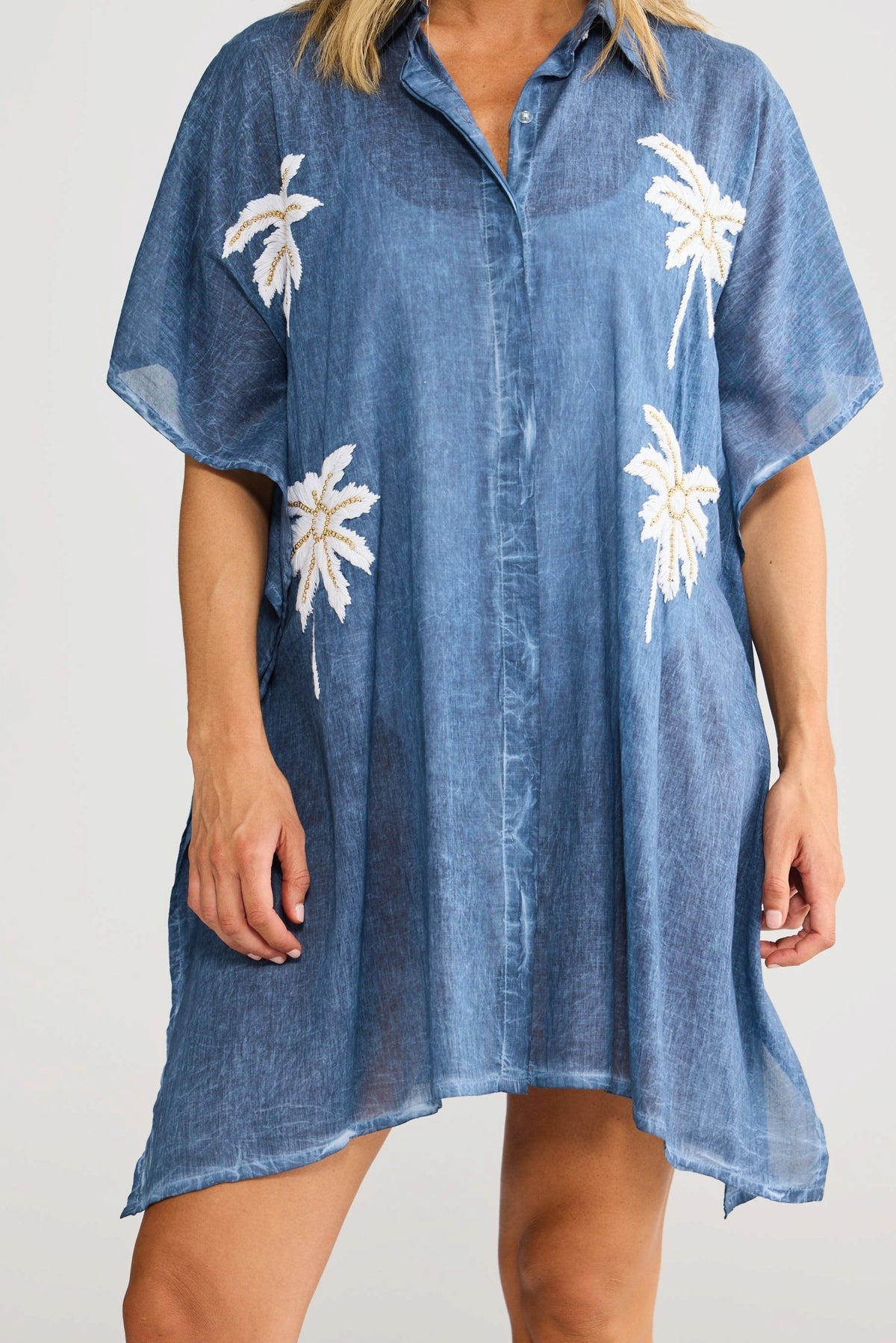 ELSHAM BOUTIQUE navy cotton shirt kaftan with white palm tree embroidery and concealed button front closure